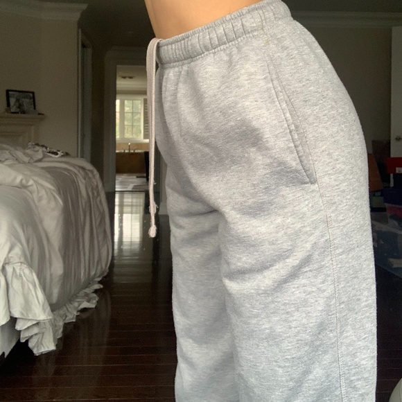 grey sweatpants - Picture 1 of 3